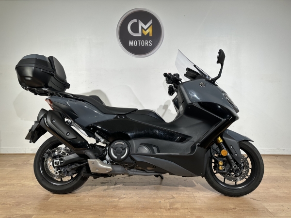 YAMAHA Tmax 560