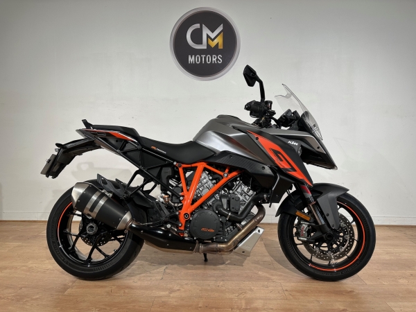 KTM 1290 Super Duke GT