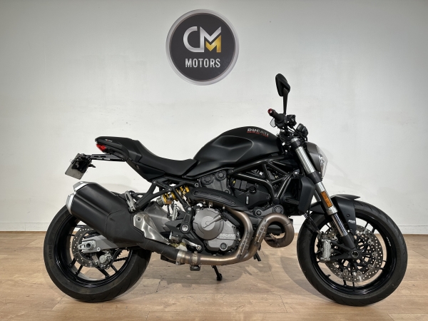 DUCATI Monster 821