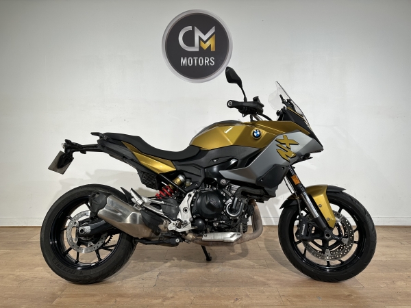 BMW F 900 XR