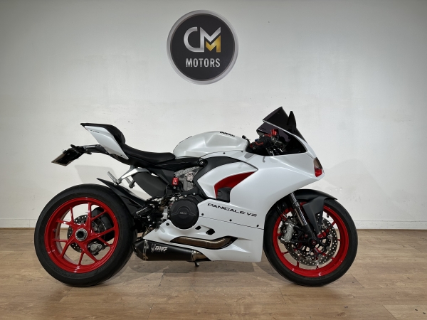 DUCATI Panigale V2