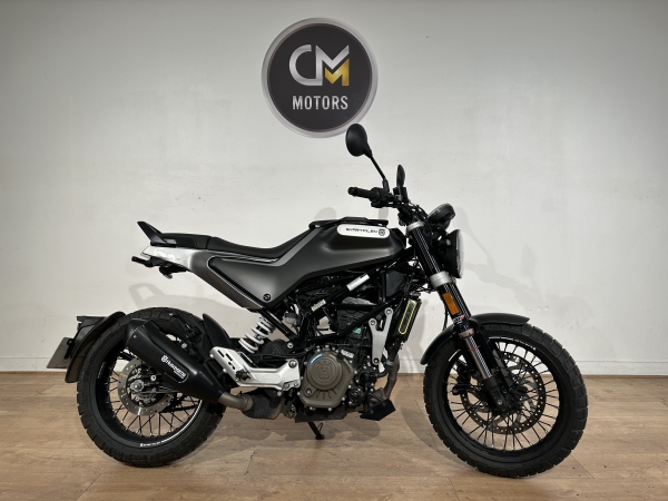 HUSQVARNA Svartpilen 125