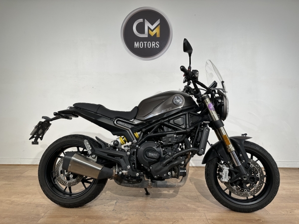 BENELLI Leoncino 800
