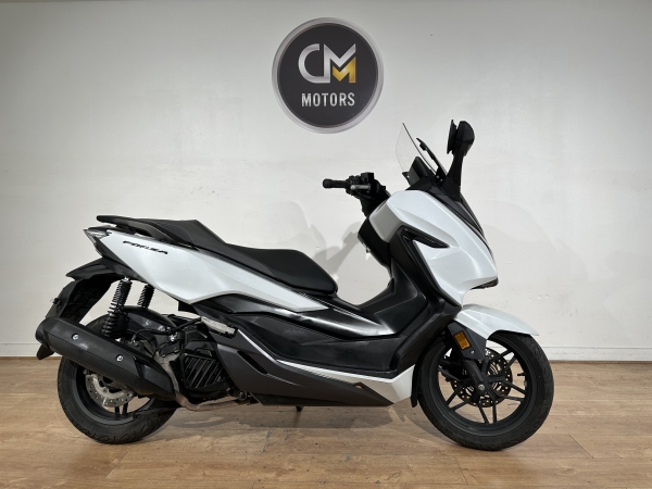 HONDA Forza 125