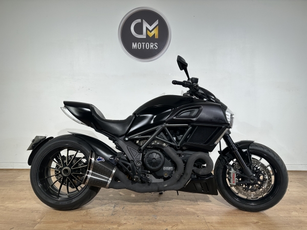 DUCATI Diavel